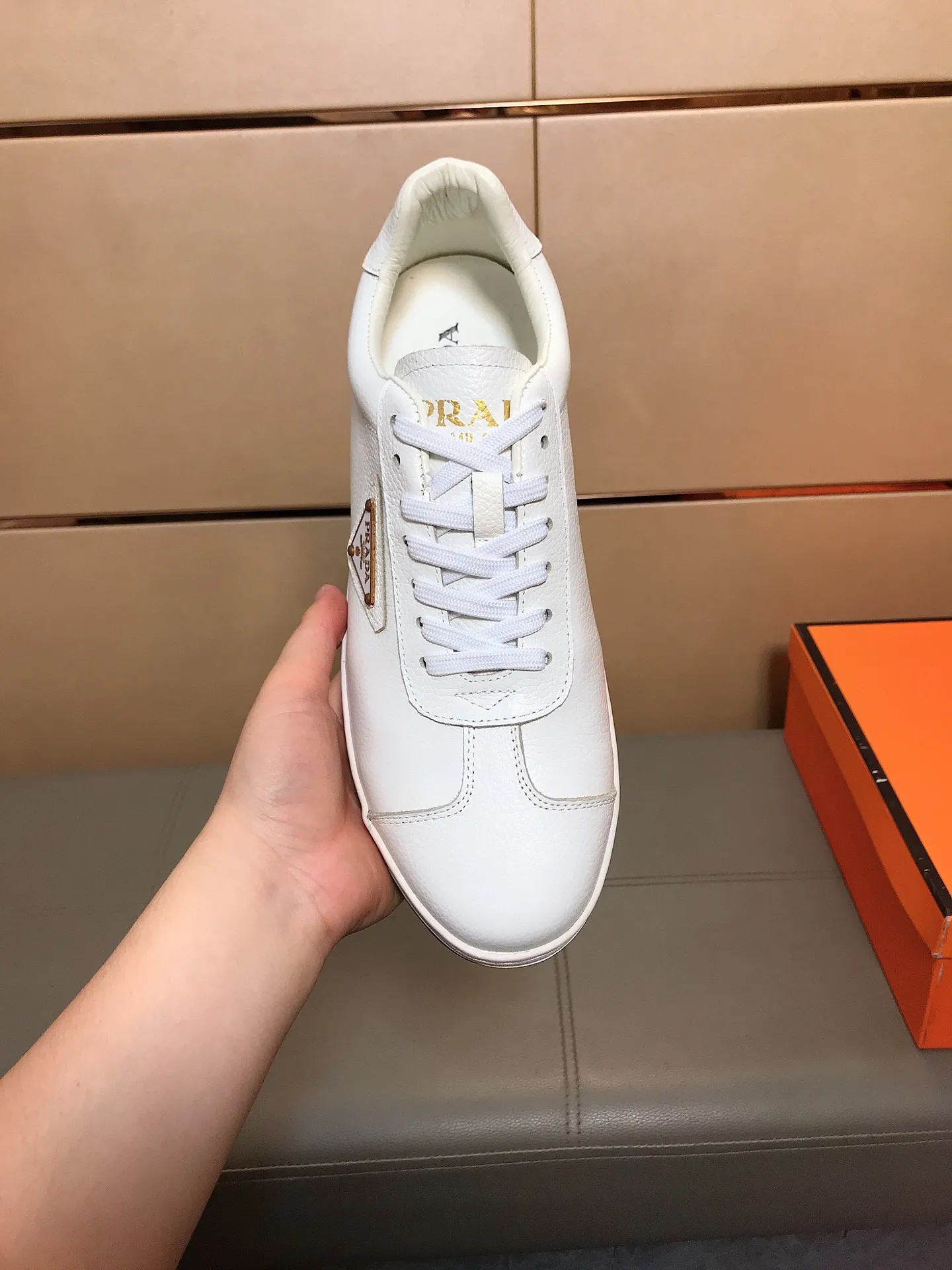 Ex-factory price 380 💎💎🆕Prada's latest casual and fashionable men's shoes👟hot style💥simple and elegant style, exclusive for trendy men. Unique latest brand elements👑, fashionable and generous, the fabric is original imported cowhide, pigskin breathable lining + feet, super comfortable and wear-resistant outsole, classic model taken in kind, size: 38-44